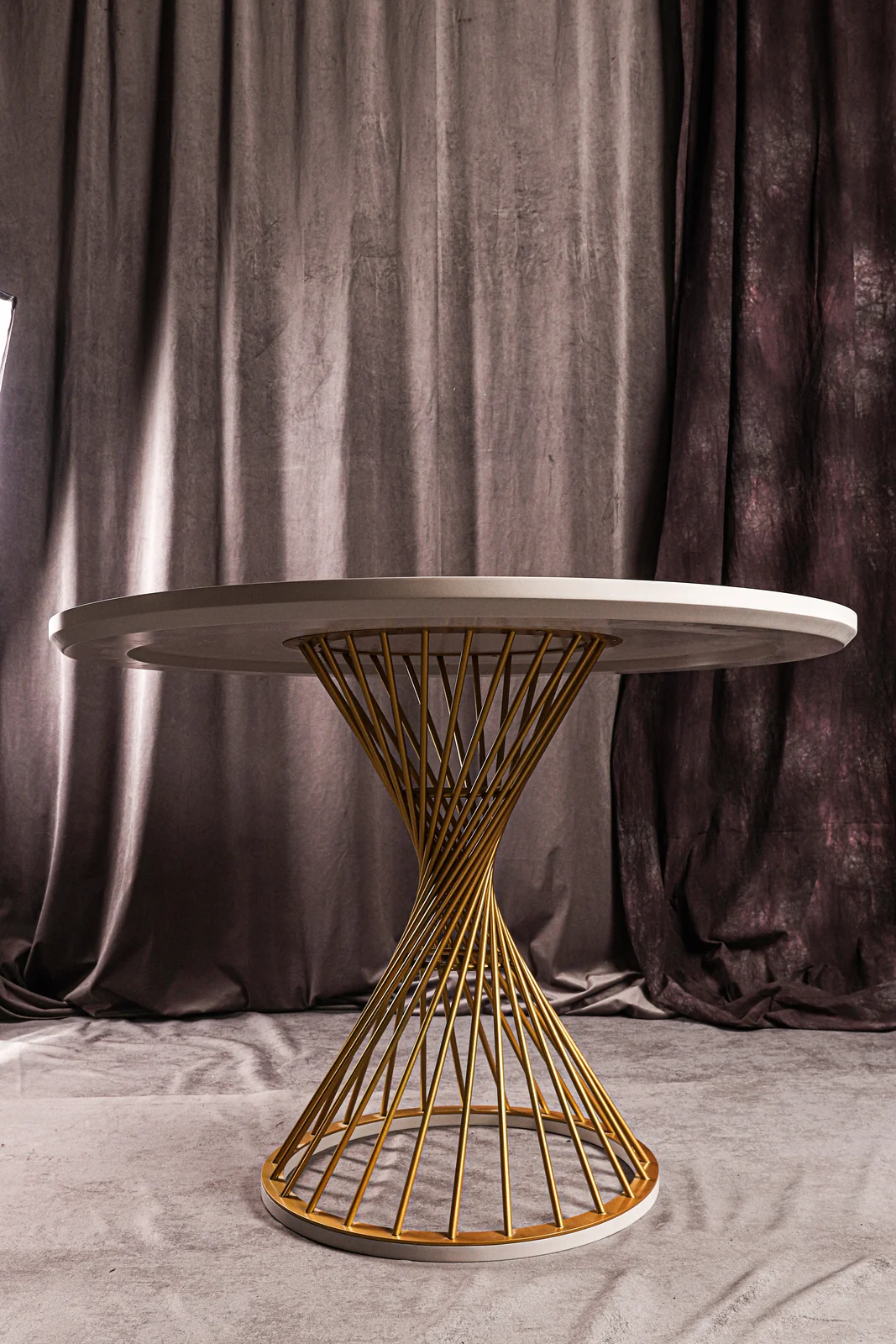 Стол обеденный круглый Oro — изображение 2